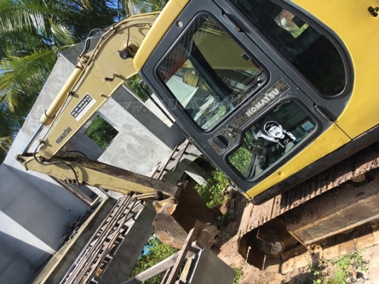 แบคโฮ KOMATSU PC120 รุ่น 6 ปีจดทะเบียน 2550 แบคโฮ KOMATSU PC120 รุ่น 6 ปีจดทะเบียน 2550
