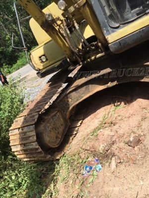 แบคโฮ KOMATSU PC120 รุ่น 6 ปีจดทะเบียน 2550