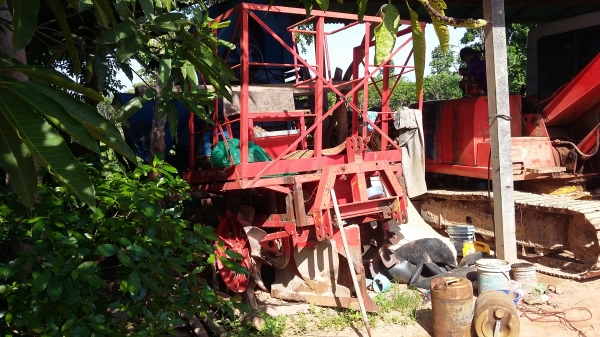 ขายเครื่องปลูกอ้อย กลกิจ บ้านโป่ง