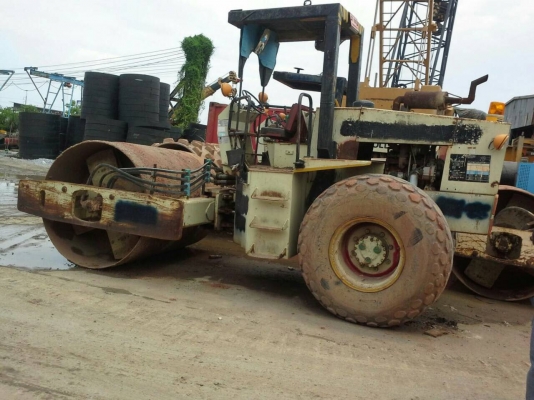 ขาย รถบด lNGERSLLRAND  10 ตัน. / SD100D - B. , ( มี ขาย 3 คัน. )     สนใจติดต่อ  081 - 6079515