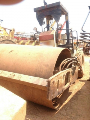 ขาย รถบด lNGERSLLRAND  10 ตัน. / SD100D - B. , ( มี ขาย 3 คัน. )     สนใจติดต่อ  081 - 6079515