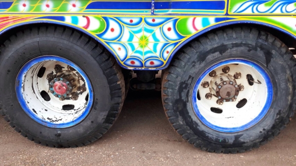 ขายสิบล้อเทเลอร์สองเพลาลากรถ ขายสิบล้อเทเลอร์สองเพลาลากรถ