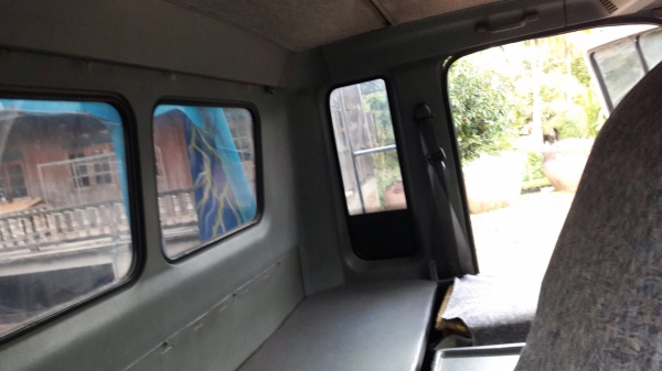 ขายสิบล้อเทเลอร์สองเพลาลากรถ ขายสิบล้อเทเลอร์สองเพลาลากรถ