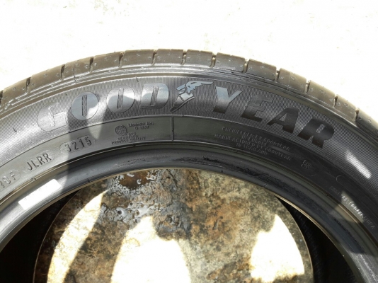 ยางGOODYEAR 205 55R16 ลงพื้นปลายปี2015 ยางสภาพสวยมากๆไร้ที่ติ ดอกเต็มๆ ไม่มีปะ