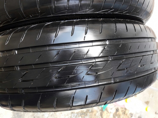 BRIDGESTONE รุ่น Ecopia EP200.  205 65R15 ปี2015 สภาพสวยมากๆ ดอกเยอะมากๆ90\% ไม่มีปะคุ้มสุดๆไม่แพง