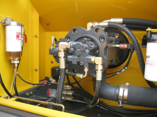 รถใหม่แบคโฮ 210 พร้อมประกัน 1 ปี