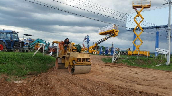 ขาย รถบด อัดสั่นสะเทือน แบบเอวอ่อน หน้าเหล็กหลังเหล็ก BOMAG BW120AD เก่านอก ขาย รถบด อัดสั่นสะเทือน แบบเอวอ่อน หน้าเหล็กหลังเหล็ก BOMAG BW120AD เก่านอก
