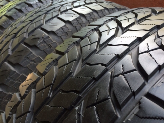 ยาง yokohama at 265/65/17 ปี 14