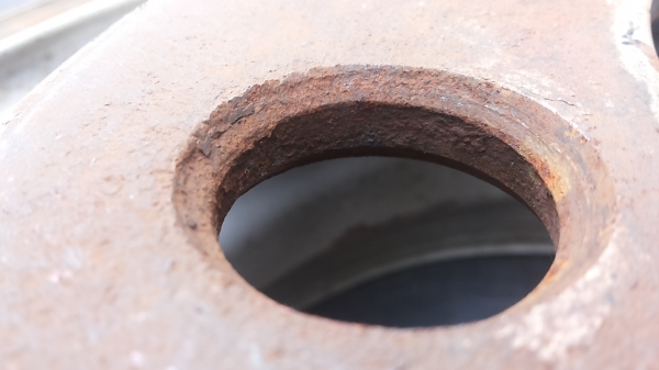 ขายยาง Bridgestone  11R22.5 พร้อมกะทะ TOPY  MADE IN JAPAN