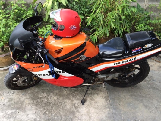 Bigbike Honda VFR400 CC Nc 24 สีสวยจัด ทะเบียนแท้ Bigbike Honda VFR400 CC Nc 24 สีสวยจัด ทะเบียนแท้