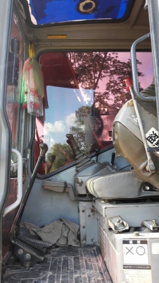 รถแบคโฮ HITACHI EX35UR รถแบคโฮ HITACHI EX35UR