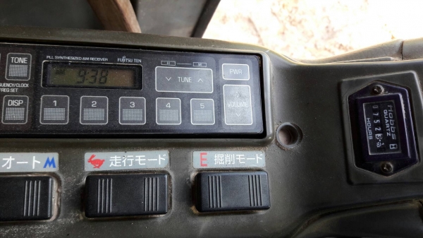 รถแบคโฮ HITACHI EX35UR รถแบคโฮ HITACHI EX35UR