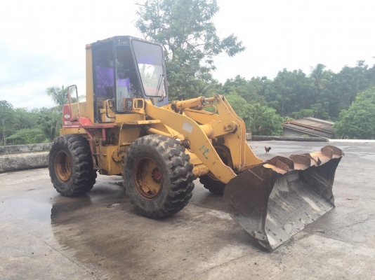 ขายรถตักล้อยาง KOMATSU WA120-1 สภาพสวย สนใจโทร 081-970-1072 ขายรถตักล้อยาง KOMATSU WA120-1 สภาพสวย สนใจโทร 081-970-1072