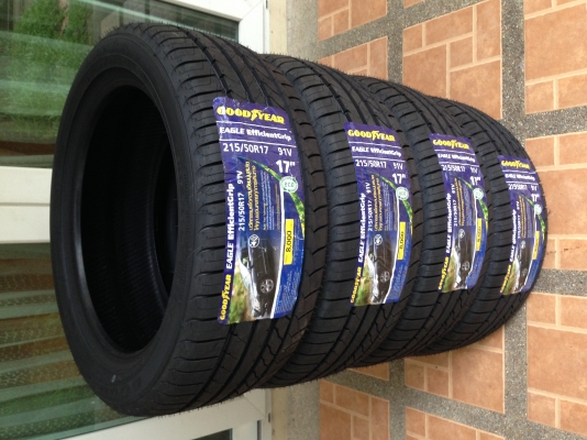 ยางใหม่ Goodyear 215 50 17 ปลายปี15 ราคาเร้าใจ