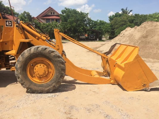 cat 910 สวยๆแขนยาวเครื่อง 6BB1 พร้อมใช้งานครับ ไปเที่ยวสุรินทร์แล้วครับ