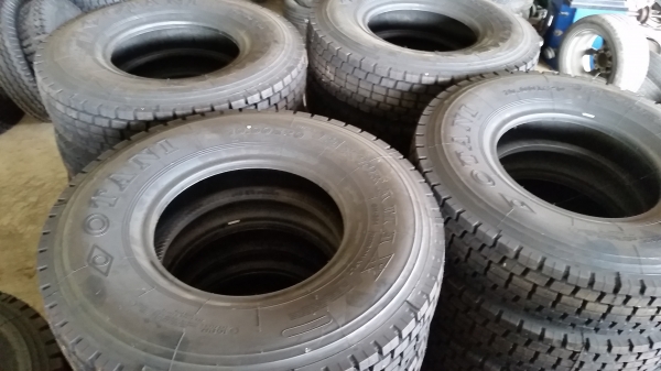 ยางรถบรรทุกราคาถูก 1000 เรเดียล