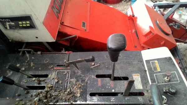 ขายรถเกียวข้าว DC 60 พลัส พร้อมเทเลอร์ ทะเบียนพร้อม ปี 53 ราคาเบาฯ 276000ด่วน เอาไปไม่ต้องซ่อมลุยงานเลยต้องการขายด่วนต้อง ขายรถเกียวข้าว DC 60 พลัส พร้อมเทเลอร์ ทะเบียนพร้อม ปี 53 ราคาเบาฯ 276000ด่วน เอาไปไม่ต้องซ่อมลุยงานเลยต้องการขายด่วนต้อง