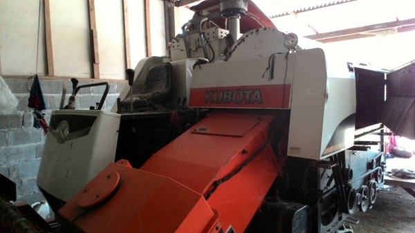 ขายรถเกียวข้าว DC 60 พลัส พร้อมเทเลอร์ ทะเบียนพร้อม ปี 53 ราคาเบาฯ 276000ด่วน เอาไปไม่ต้องซ่อมลุยงานเลยต้องการขายด่วนต้อง ขายรถเกียวข้าว DC 60 พลัส พร้อมเทเลอร์ ทะเบียนพร้อม ปี 53 ราคาเบาฯ 276000ด่วน เอาไปไม่ต้องซ่อมลุยงานเลยต้องการขายด่วนต้อง