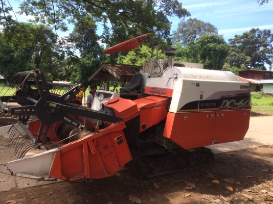 ขายรถเกียวข้าว DC 60 พลัส พร้อมเทเลอร์ ทะเบียนพร้อม ปี 53 ราคาเบาฯ 276000ด่วน เอาไปไม่ต้องซ่อมลุยงานเลยต้องการขายด่วนต้อง ขายรถเกียวข้าว DC 60 พลัส พร้อมเทเลอร์ ทะเบียนพร้อม ปี 53 ราคาเบาฯ 276000ด่วน เอาไปไม่ต้องซ่อมลุยงานเลยต้องการขายด่วนต้อง