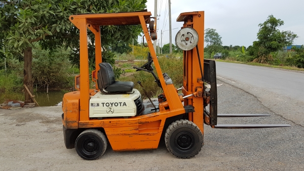 ขายด่วนรถยกTOYOTAดีเซล4FD18ยก1.8ตันทูฟรีสไลย์แพงงายกสูง3เมตรยางตัน4เส้นรถนอกเพิ่งนำเข้ามาใหม่ยังไม่เคยใช้งานในเมืองไทยเลย