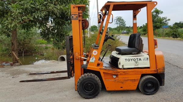 ขายด่วนรถยกTOYOTAดีเซล4FD18ยก1.8ตันทูฟรีสไลย์แพงงายกสูง3เมตรยางตัน4เส้นรถนอกเพิ่งนำเข้ามาใหม่ยังไม่เคยใช้งานในเมืองไทยเลย