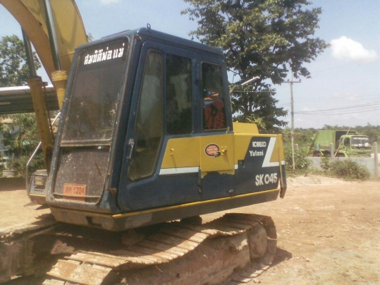 รถแมคโค KOBELCO SK045 รถแมคโค KOBELCO SK045