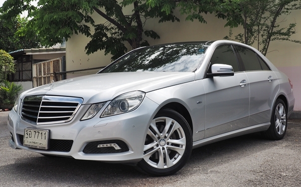 ดอกเบี้ย 2.99\%* ออกศูนย์Benz ตัวTop Panoramic Sunroof สภาพสวยพร้อมใช้ค่ะ ดอกเบี้ย 2.99\%* ออกศูนย์Benz ตัวTop Panoramic Sunroof สภาพสวยพร้อมใช้ค่ะ