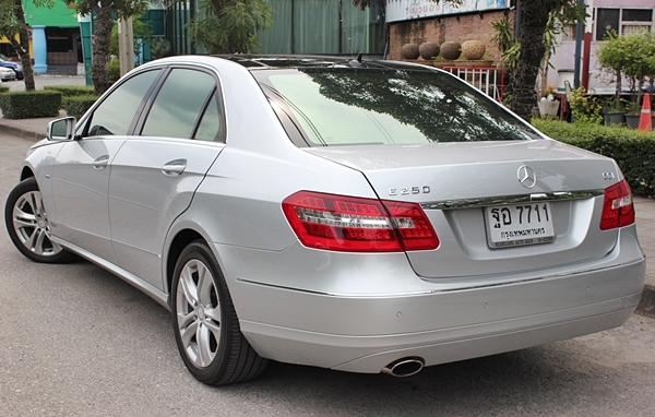 ดอกเบี้ย 2.99\%* ออกศูนย์Benz ตัวTop Panoramic Sunroof สภาพสวยพร้อมใช้ค่ะ ดอกเบี้ย 2.99\%* ออกศูนย์Benz ตัวTop Panoramic Sunroof สภาพสวยพร้อมใช้ค่ะ
