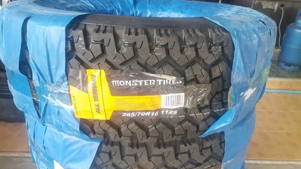 ขายยางใหม่ MONSTER 265/70/16 ปี16 เส้นละ 3800
