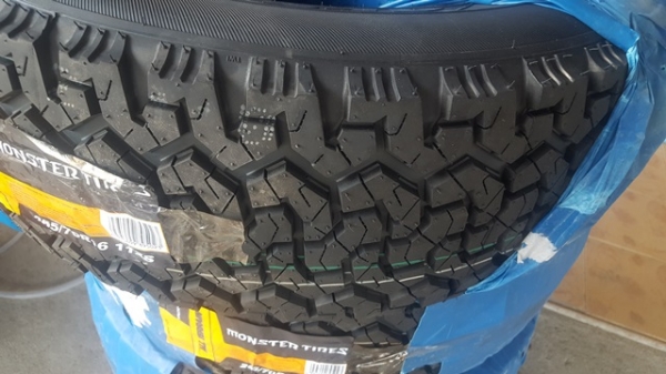 ขายยางใหม่ MONSTER 265/70/16 ปี16 เส้นละ 3800