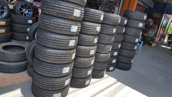 ขายยางใหม่ปีเก่า 205/45/17 ปี 15 FALKEN ZE914 เส้นละ1750