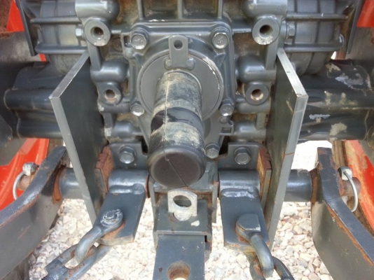 คูโบต้า B2420 4 WD  ใบมีดช้าง ผานช้าง