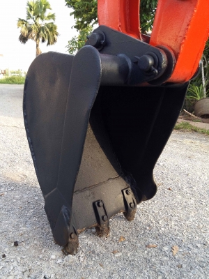 ขายรถแบคโฮ IHI IS-010A (25แรง) พร้อมใช้งาน นำเข้าจากญี่ปุ่น ติดต่อ 086-775-7900 086-324-1992