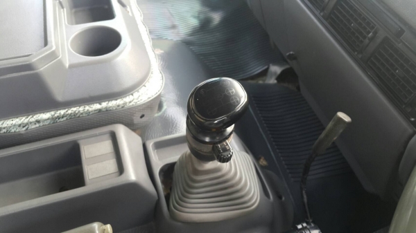 ขายด่วนสิบล้อสองเพลาดั้ม1Jสมอทองแท้ปี46 220แรง