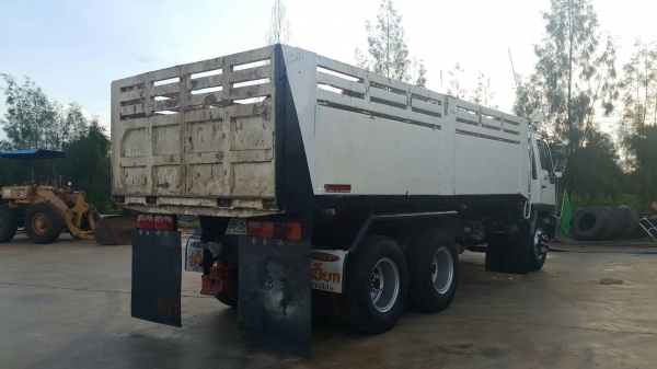 ขายด่วนสิบล้อสองเพลาดั้ม1Jสมอทองแท้ปี46 220แรง