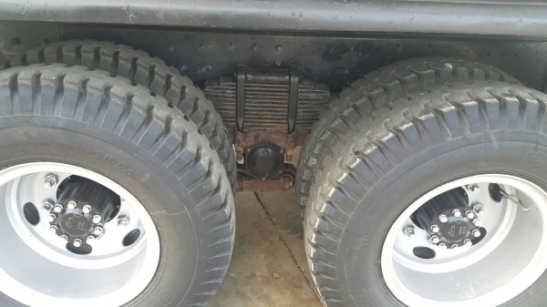 ขายด่วนสิบล้อสองเพลาดั้ม1Jสมอทองแท้ปี46 220แรง