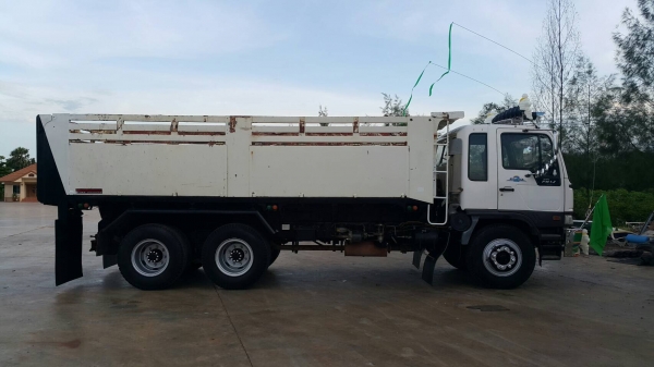 ขายด่วนสิบล้อสองเพลาดั้ม1Jสมอทองแท้ปี46 220แรง