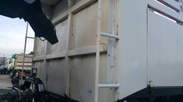 ขายด่วนสิบล้อสองเพลาดั้ม1Jสมอทองแท้ปี46 220แรง