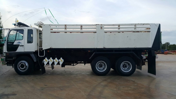 ขายด่วนสิบล้อสองเพลาดั้ม1Jสมอทองแท้ปี46 220แรง