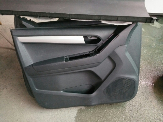 แผงข้างประตูแผงหลังแค๊ปอีซุออนนิว