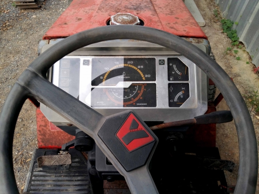 รถไถนั่งขับ YANMAR รุ่น F175D เครื่องยนต์ดีเซล 3 สูบ ขับ4ล้อ ติดต่อ 086-775-7900, 086-324-1992 รถไถนั่งขับ YANMAR รุ่น F175D เครื่องยนต์ดีเซล 3 สูบ ขับ4ล้อ ติดต่อ 086-775-7900, 086-324-1992