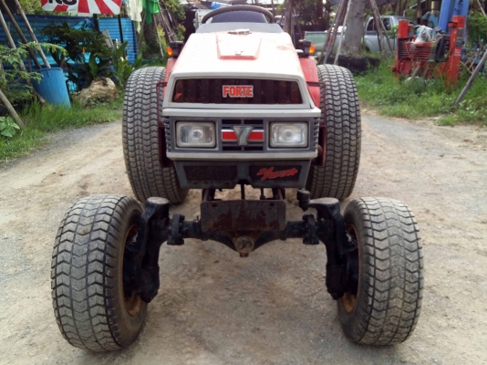 รถไถนั่งขับ YANMAR รุ่น F175D เครื่องยนต์ดีเซล 3 สูบ ขับ4ล้อ ติดต่อ 086-775-7900, 086-324-1992 รถไถนั่งขับ YANMAR รุ่น F175D เครื่องยนต์ดีเซล 3 สูบ ขับ4ล้อ ติดต่อ 086-775-7900, 086-324-1992