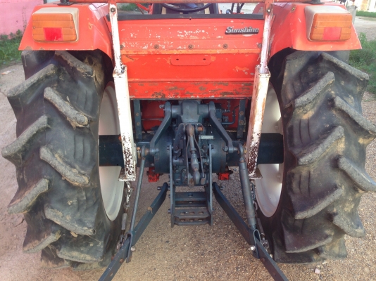 ขาย L3202 DT 4WD พร้อมใบดันคานล่าง รถสวยเดิมๆ ต.ท่ามะเขือ อ.คลองขลุง จ.กำเเพงเพชร