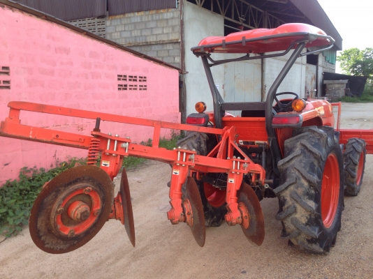 ขาย L4708 4WD พร้อมใบหน้าใหม่ ตราช้าง  ผาน3/22ตราช้าง ต.ท่ามะเขือ อ.คลองขลุง จ.กำเเพงเพชร