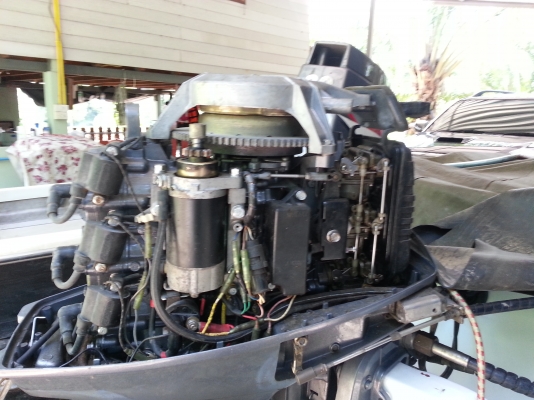 ขายเครื่องเรือ 2 storke 30 HP Yamaha ขายเครื่องเรือ 2 storke 30 HP Yamaha