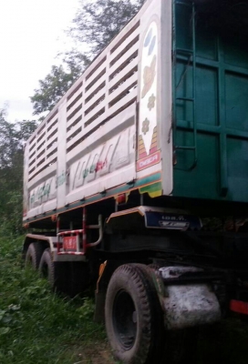 สิบล้อ อีซูชุ Dega 270ยูโร2 ปี47แม่ลูก3คาน ดั้ม.มีเนียม สภาพดีสวยเดิมๆพร้อมใช้งาน ทะเบียนพร้อมโอน ขายราคา.แม่เดียว 1,590,000บ /ขายรวมแม่+ลูก 1,950,000บ /ราคาคุยกันได้ ครับๆ