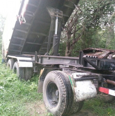 สิบล้อ อีซูชุ Dega 270ยูโร2 ปี47แม่ลูก3คาน ดั้ม.มีเนียม สภาพดีสวยเดิมๆพร้อมใช้งาน ทะเบียนพร้อมโอน ขายราคา.แม่เดียว 1,590,000บ /ขายรวมแม่+ลูก 1,950,000บ /ราคาคุยกันได้ ครับๆ