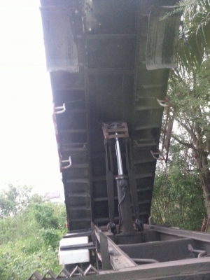 สิบล้อ อีซูชุ Dega 270ยูโร2 ปี47แม่ลูก3คาน ดั้ม.มีเนียม สภาพดีสวยเดิมๆพร้อมใช้งาน ทะเบียนพร้อมโอน ขายราคา.แม่เดียว 1,590,000บ /ขายรวมแม่+ลูก 1,950,000บ /ราคาคุยกันได้ ครับๆ