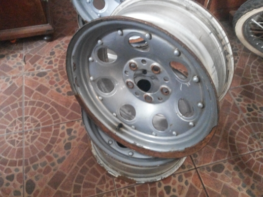 ขายกะทะเหล็กขอบ 15 กว้าง 7.5 ขนาด 5 รู 114