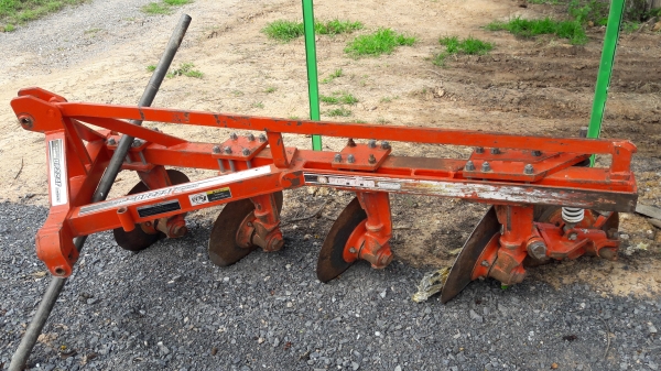 ขายรถไถL4708ใบมีดผาล4พร้อมใช้ครับ ขายรถไถL4708ใบมีดผาล4พร้อมใช้ครับ